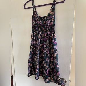 Cute light weight H&M dress with purple butterfly pattern